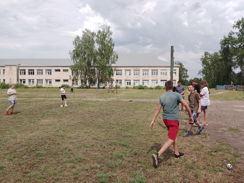 Тема десятого дня «День босоногих»..