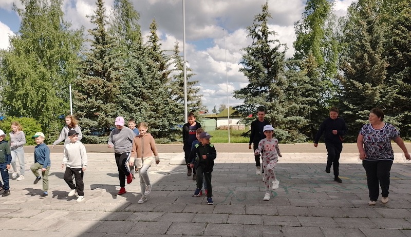 Тема второго дня: &amp;quot;Торжественное открытие смены&amp;quot;..